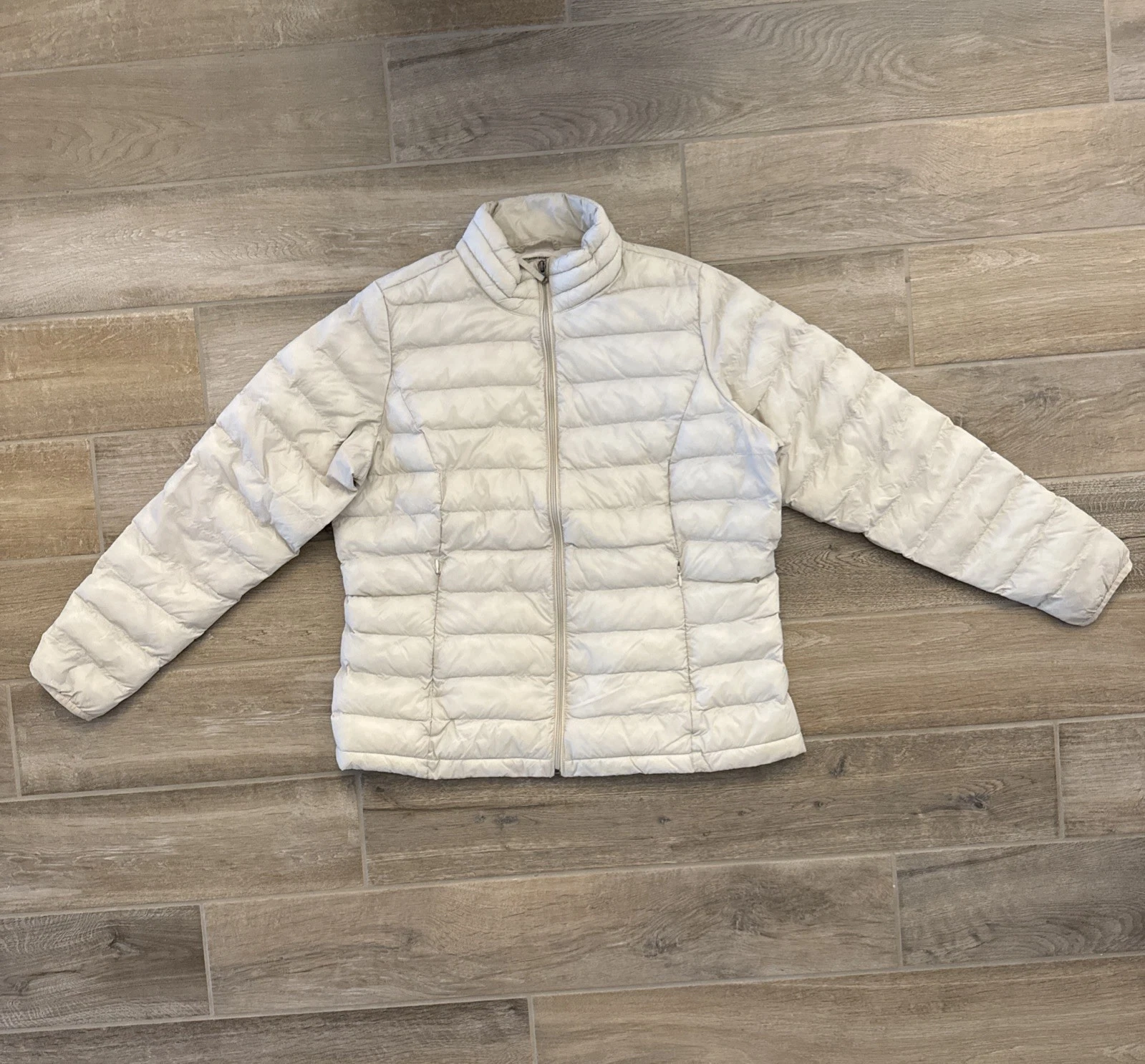 Amazon Essentials Packable Puffer Jacket Review 2025