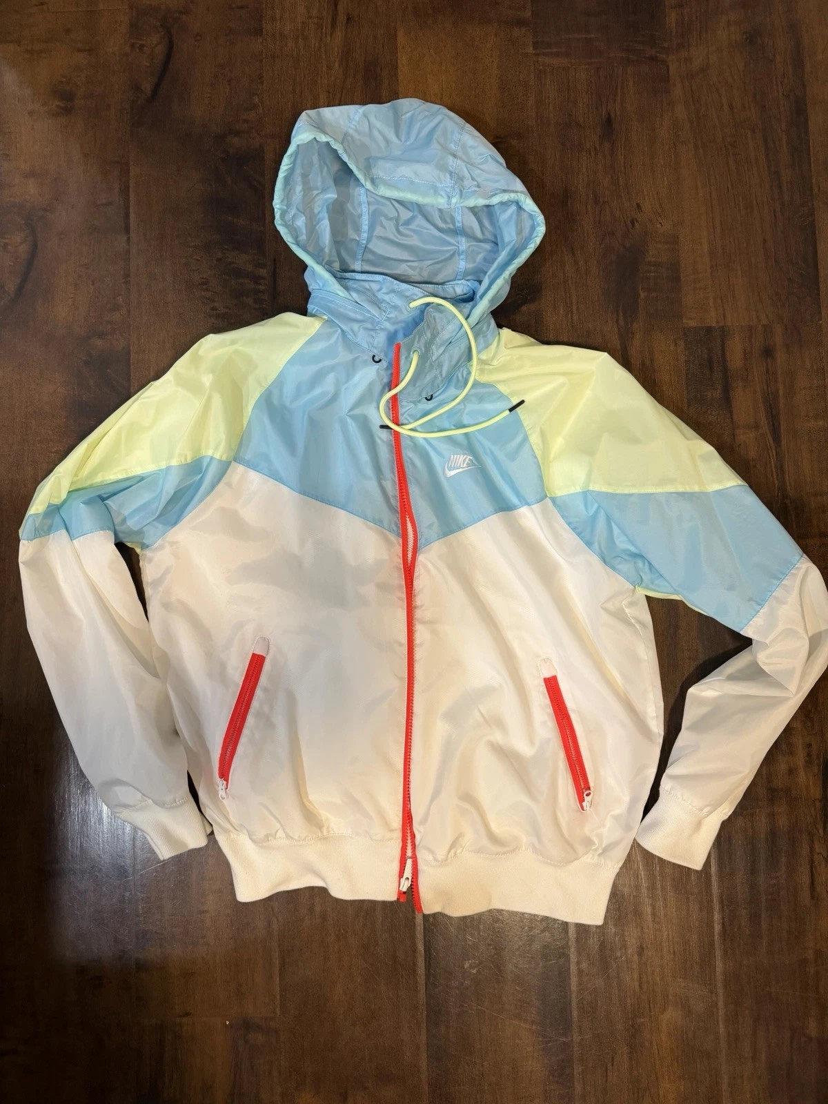 Nike Windrunner Jacket Review: Is It Worth It?