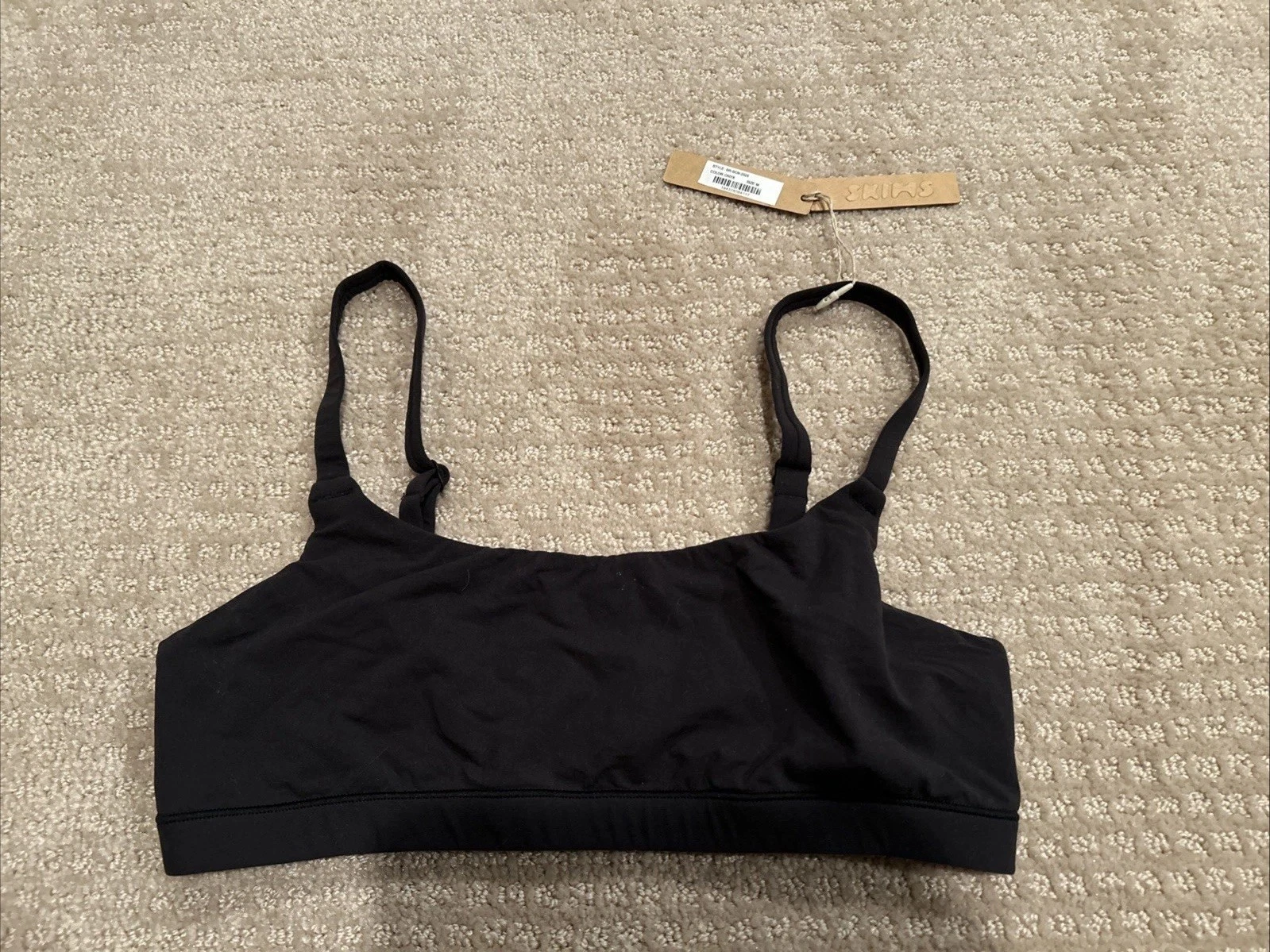 SKIMS Fits Everybody Scoop Bralette Review (2024)
